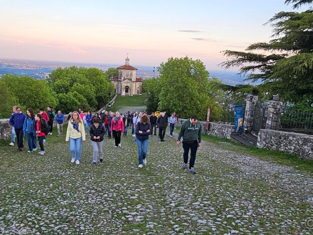 2025-05-09 Pellegrinaggio Decanato di Azzate - Santuario Santa Maria del monte